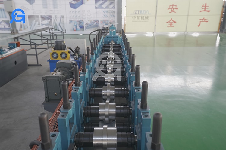 Ceiling Roll Forming Machine