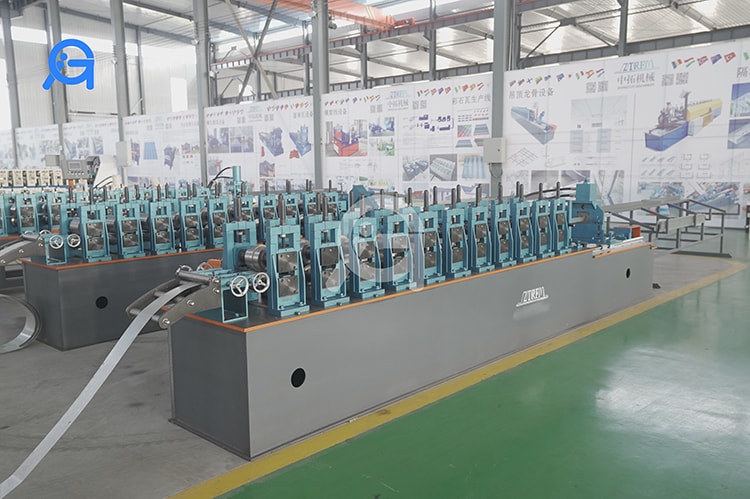 Ceiling Roll Forming Machine