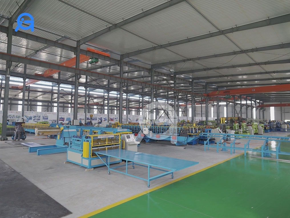 R panel roll forming machine factory.jpg