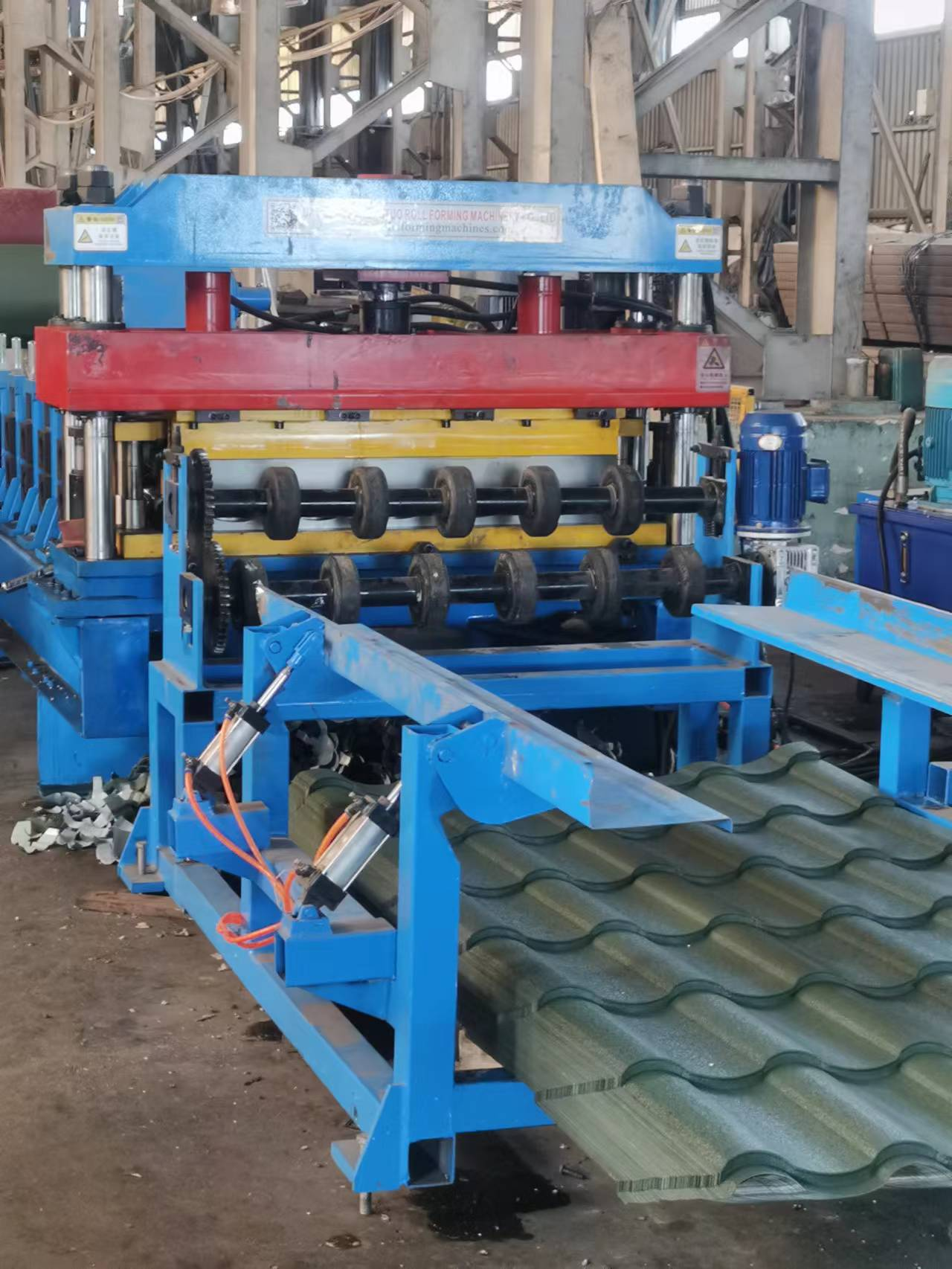 glazed-roofing-sheet-machine-2.png